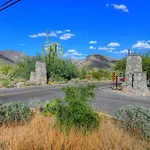Sabino Canyon Condos